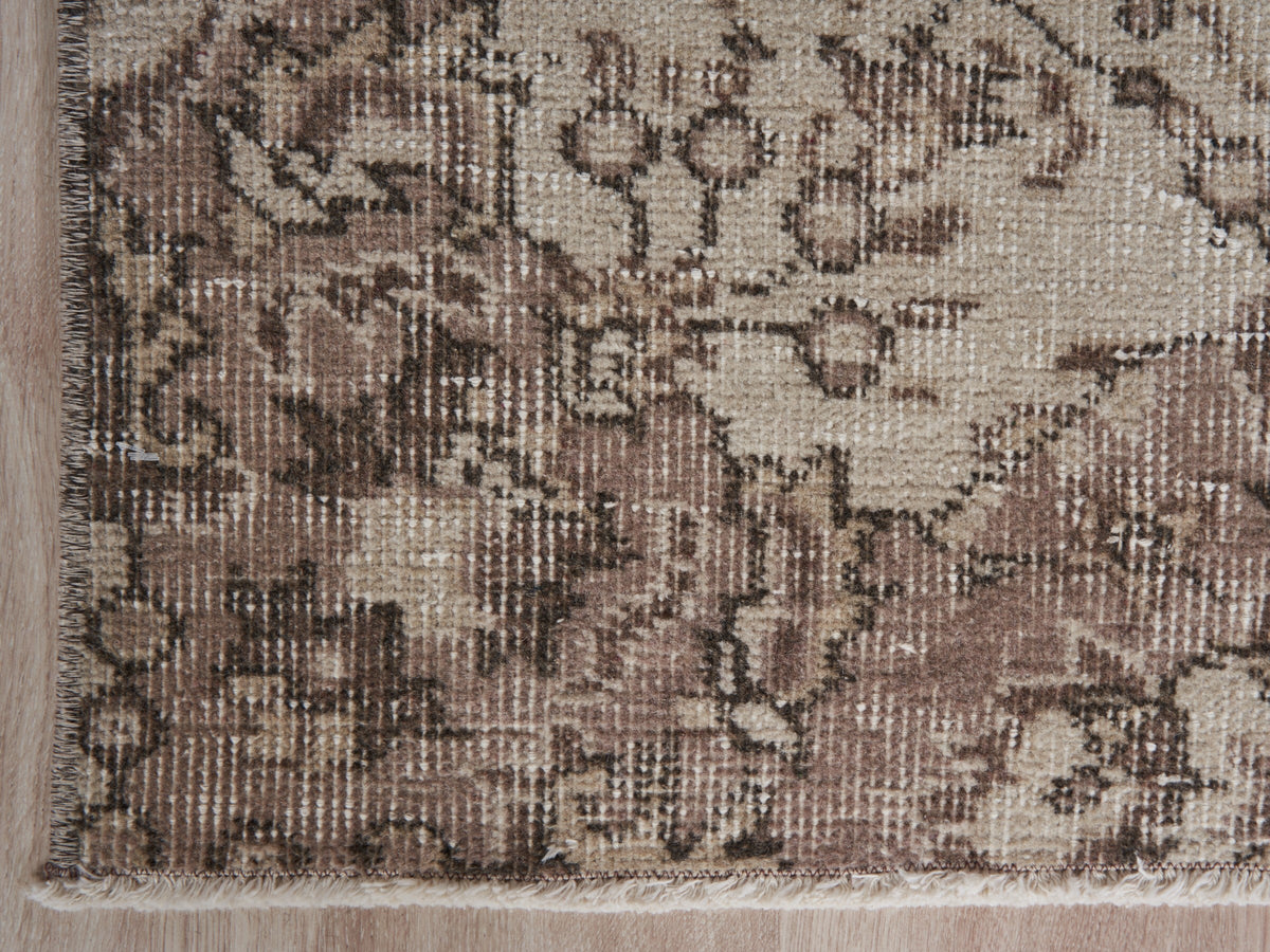 3'9" x 6'9" Neutral Vintage Scatter Rug