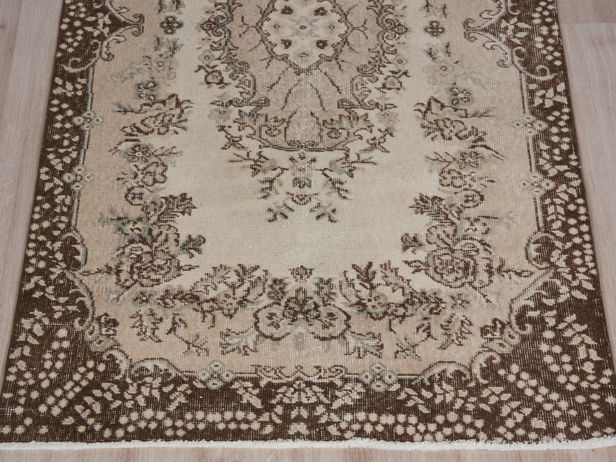 3'8" x 6'11" Neutral Vintage Turkish Scatter Rug