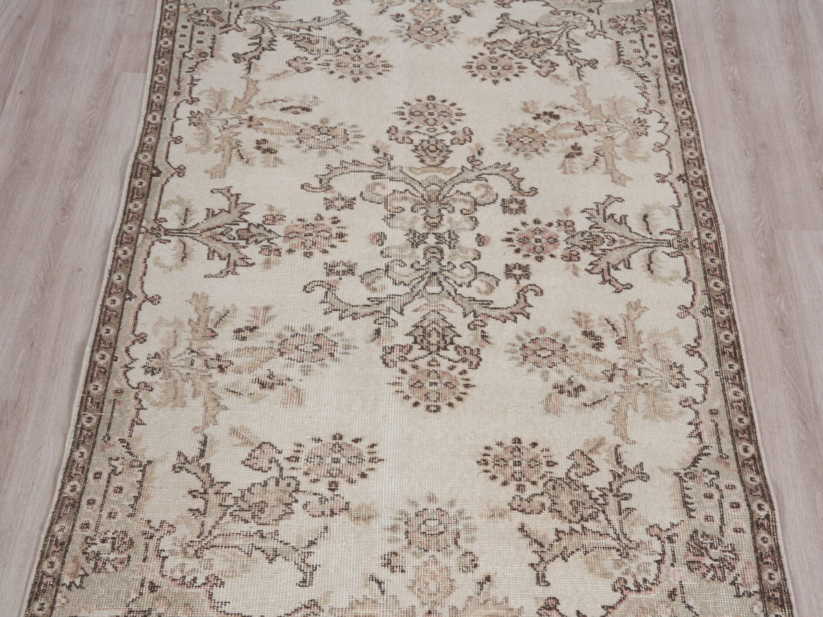 3'10" x 6'11" Neutral Handmade Vintage Rug