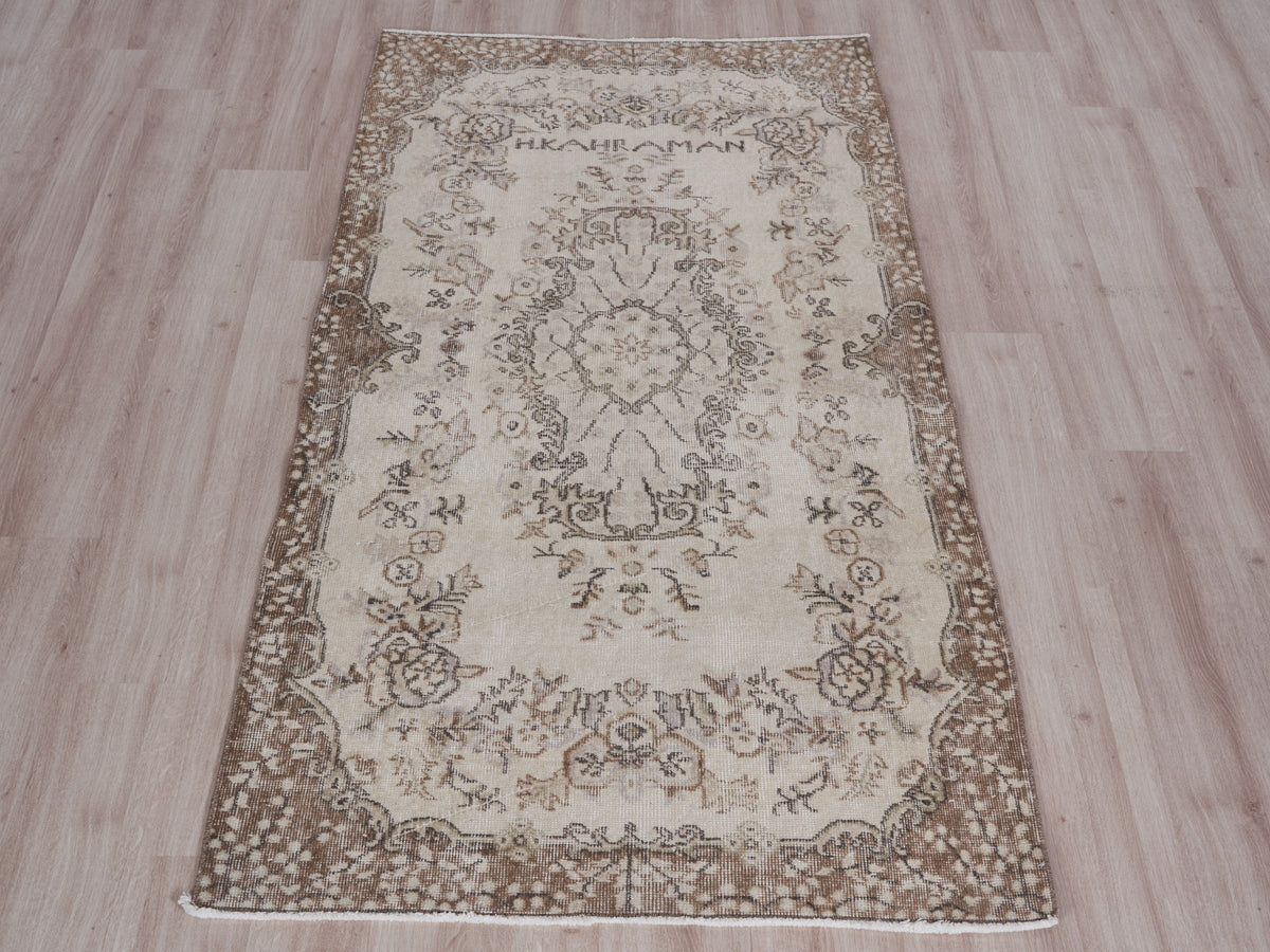 3'7" x 6'9" Neutral Vintage Turkish Rug