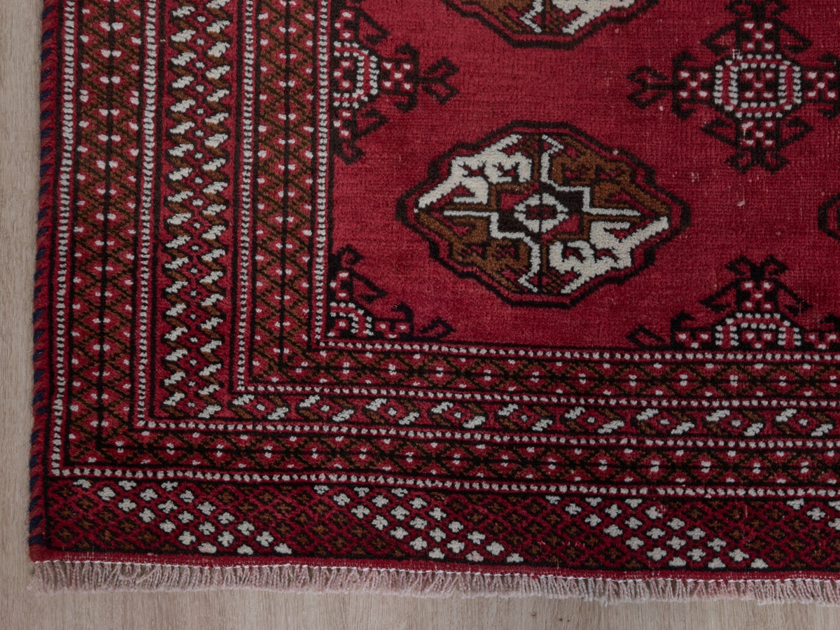 4'4" x 5'11" Oriental Persian Style Scatter Red Rug