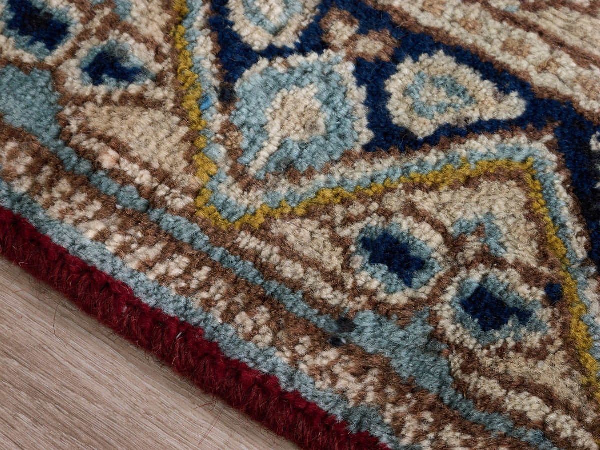 2'10" x 4'10" Small Oriental Persian Small Rug