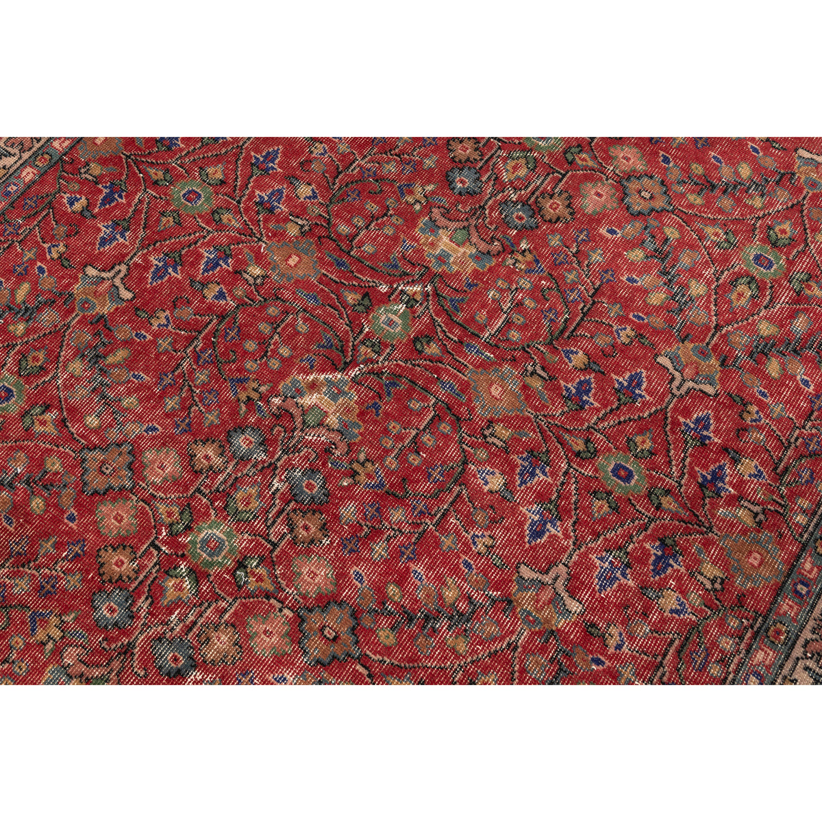 Berezo - (4'11'' x 9'4'') Vintage Turkish Rug