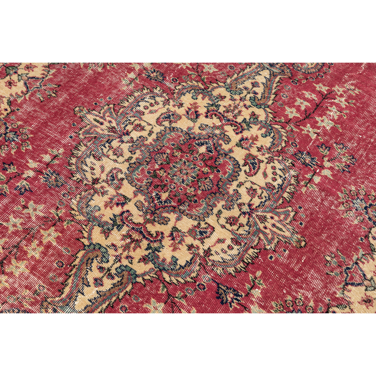 Sukhoru - (5'1'' x 8'4'') Vintage Turkish Rug