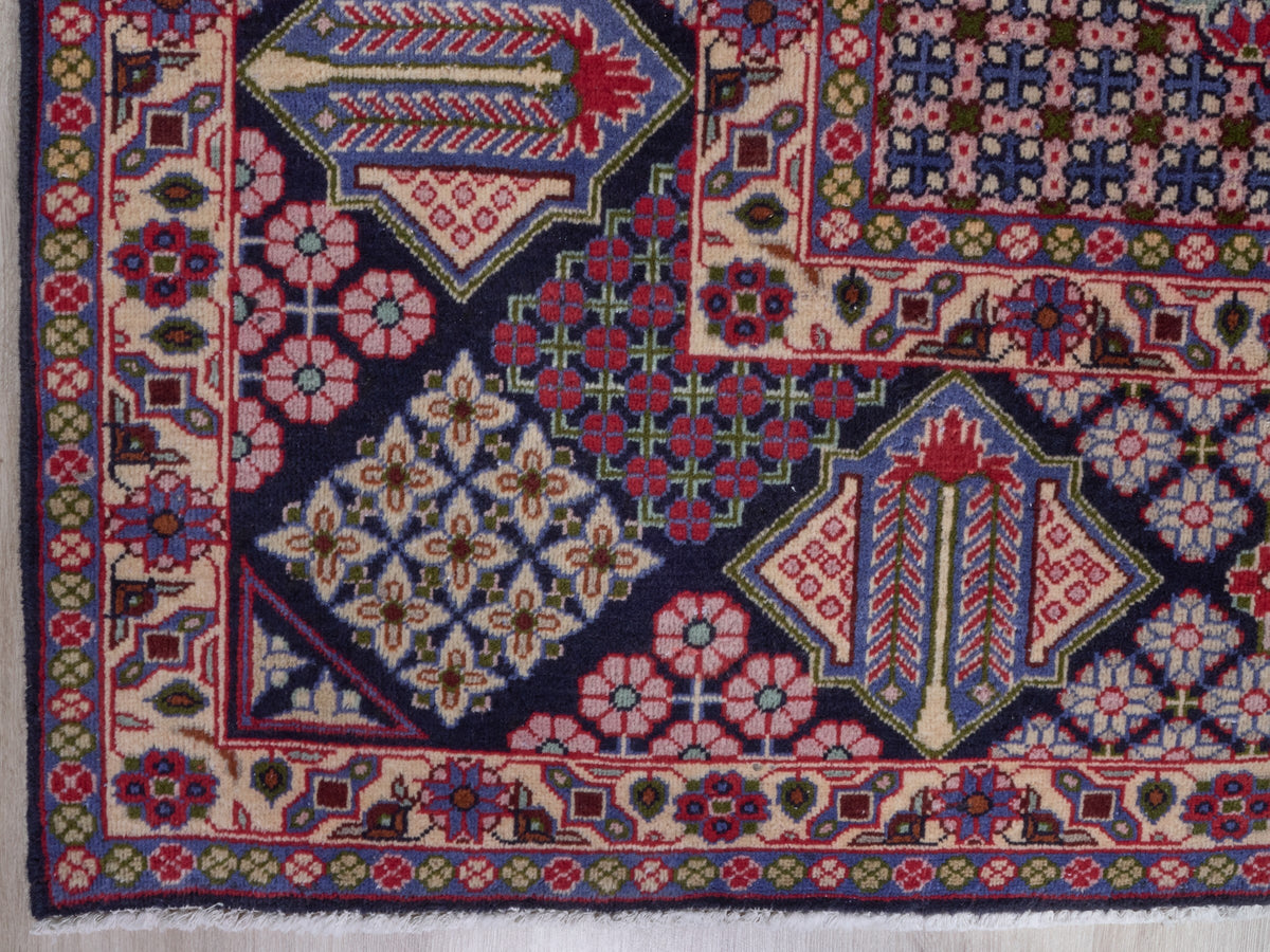 9'6" x 13'7" Oriental Persian Style Oversize Rug