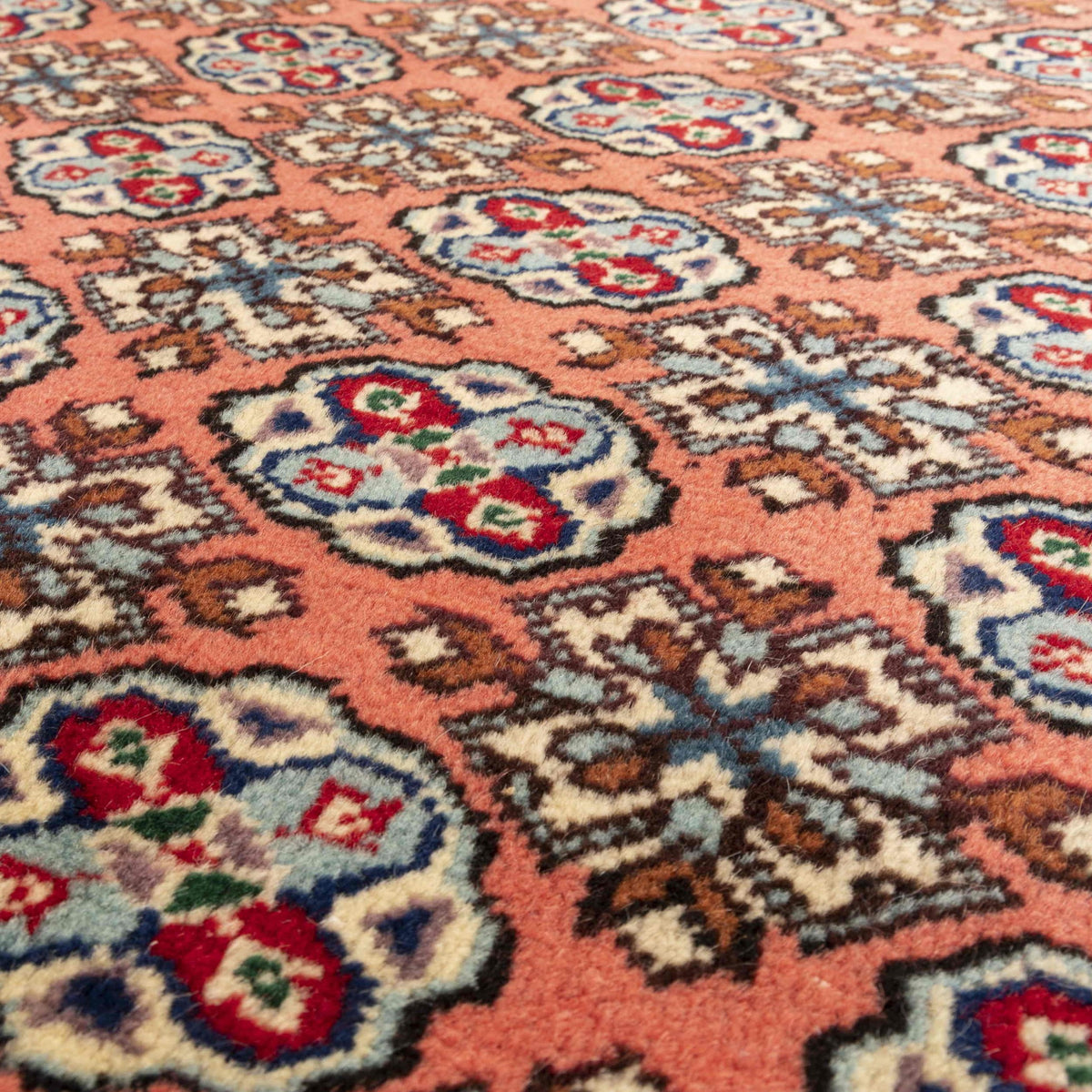 Karavenk - (3'4" x 5'9") Vintage Turkish Rug