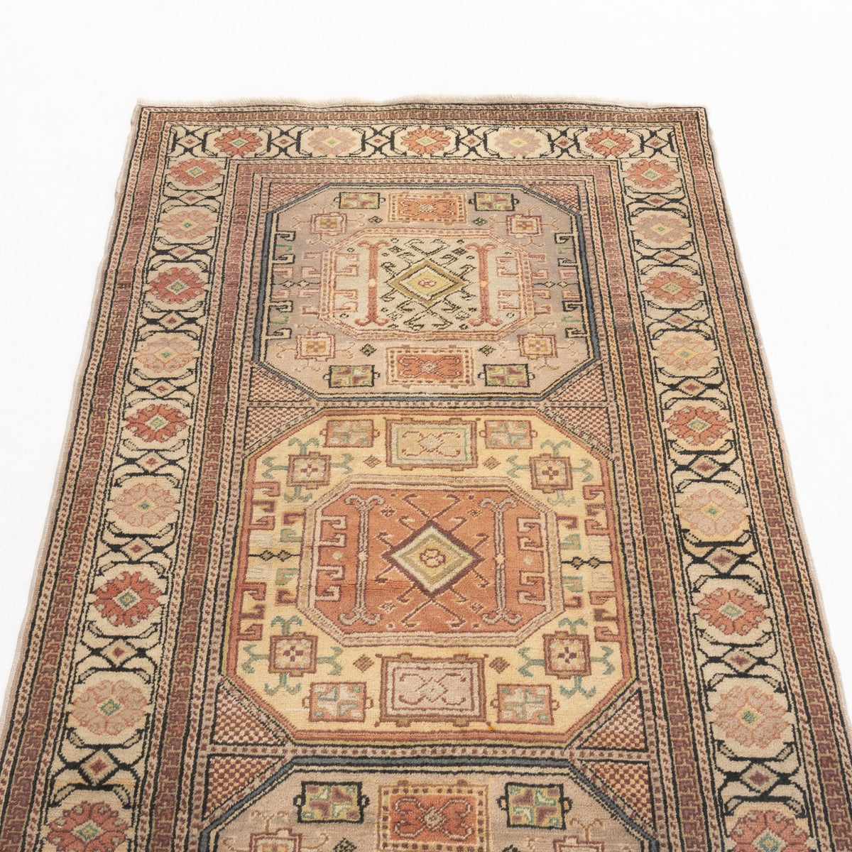 Atabai - (3'5" x 5'10") Oriental Turkish Rug