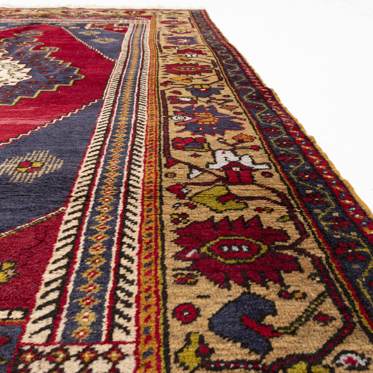 Lianos - (5'8" x 9'7") Oriental Turkish Rug