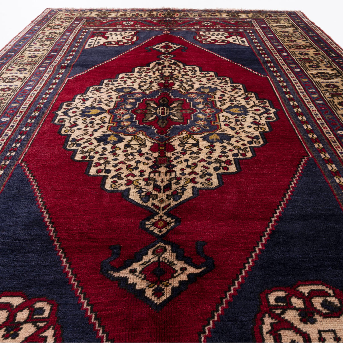 Azizie - (6' x 9'4") Oriental Turkish Rug