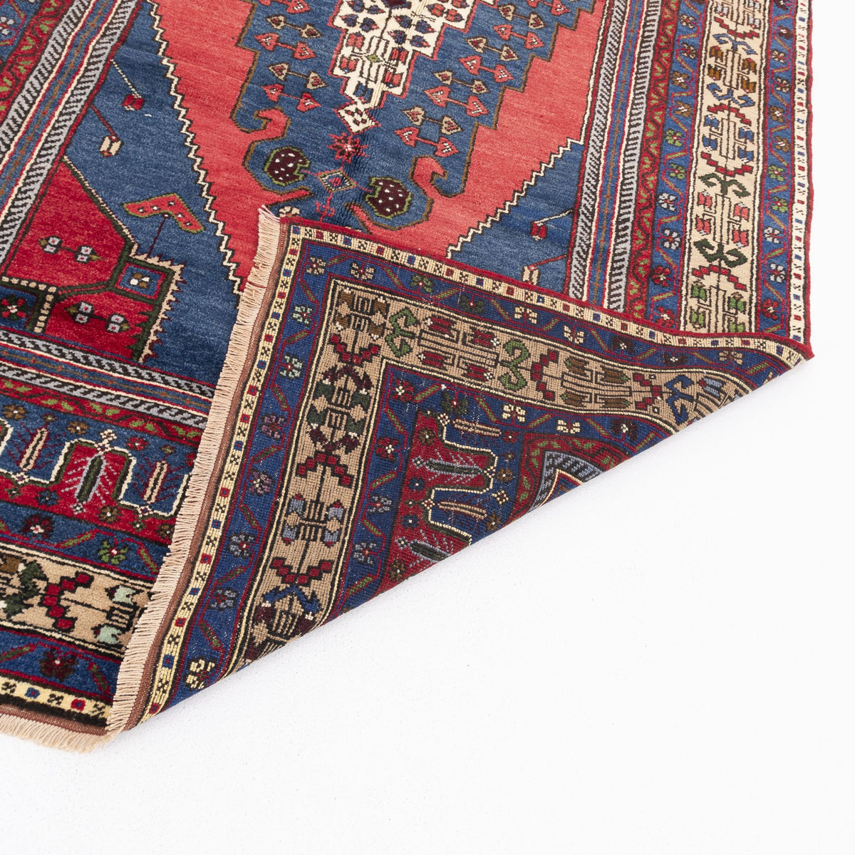 Levazim - (5'5" x 10'12") Oriental Turkish Rug