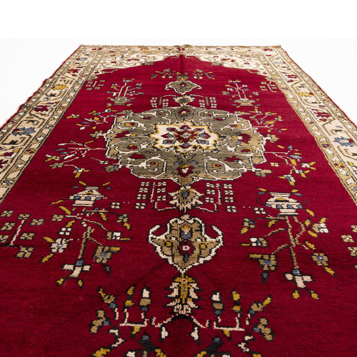 Berhudar - (4'10" x 9'9") Oriental Turkish Rug