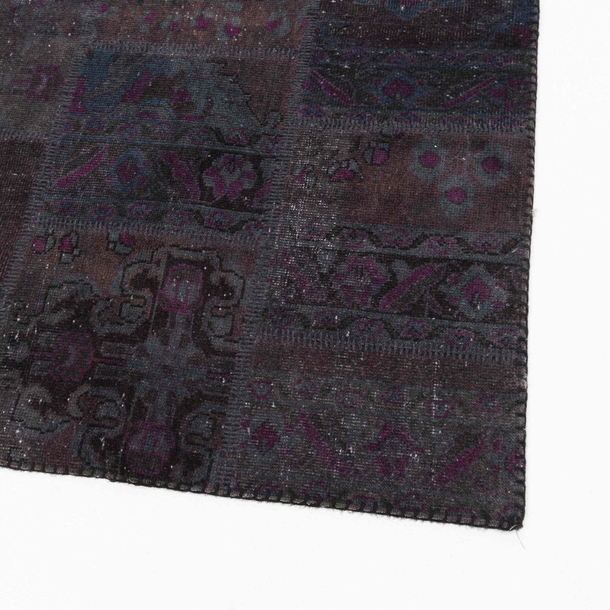 Karkaru - (4'1" x 5'9") Vintage Patchwork Rug