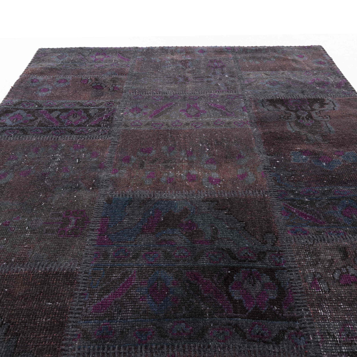 Karkaru - (4'1" x 5'9") Vintage Patchwork Rug