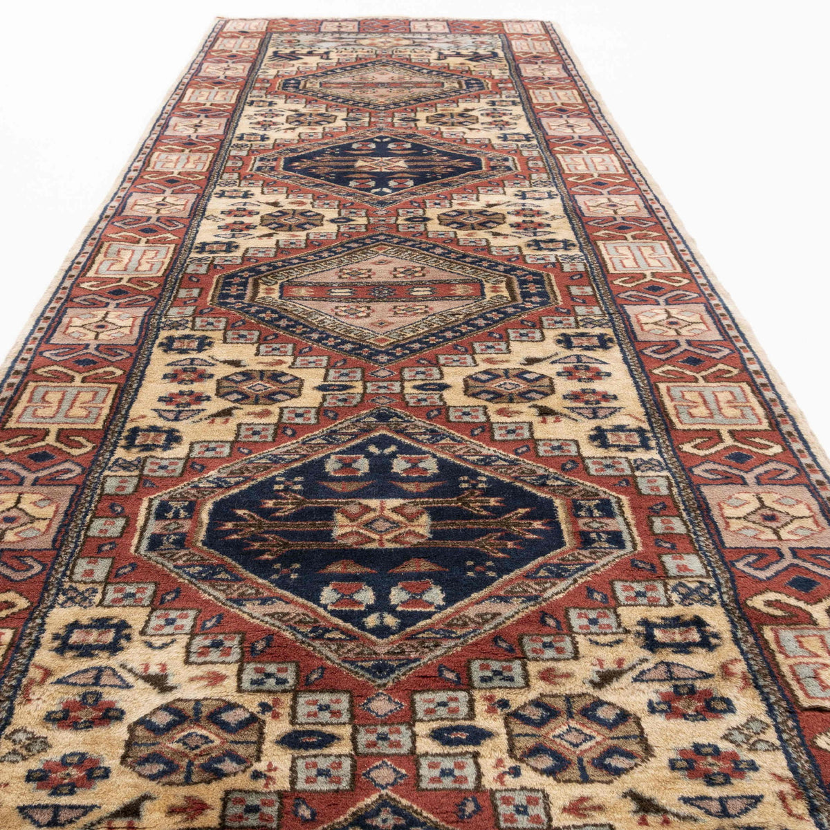 Ezranka - (3'3" x 9'7") Vintage Turkish Rug