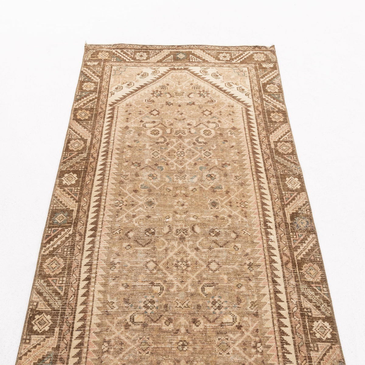 Yakhu - (2'10" x 9'3") Oriental Turkish Rug