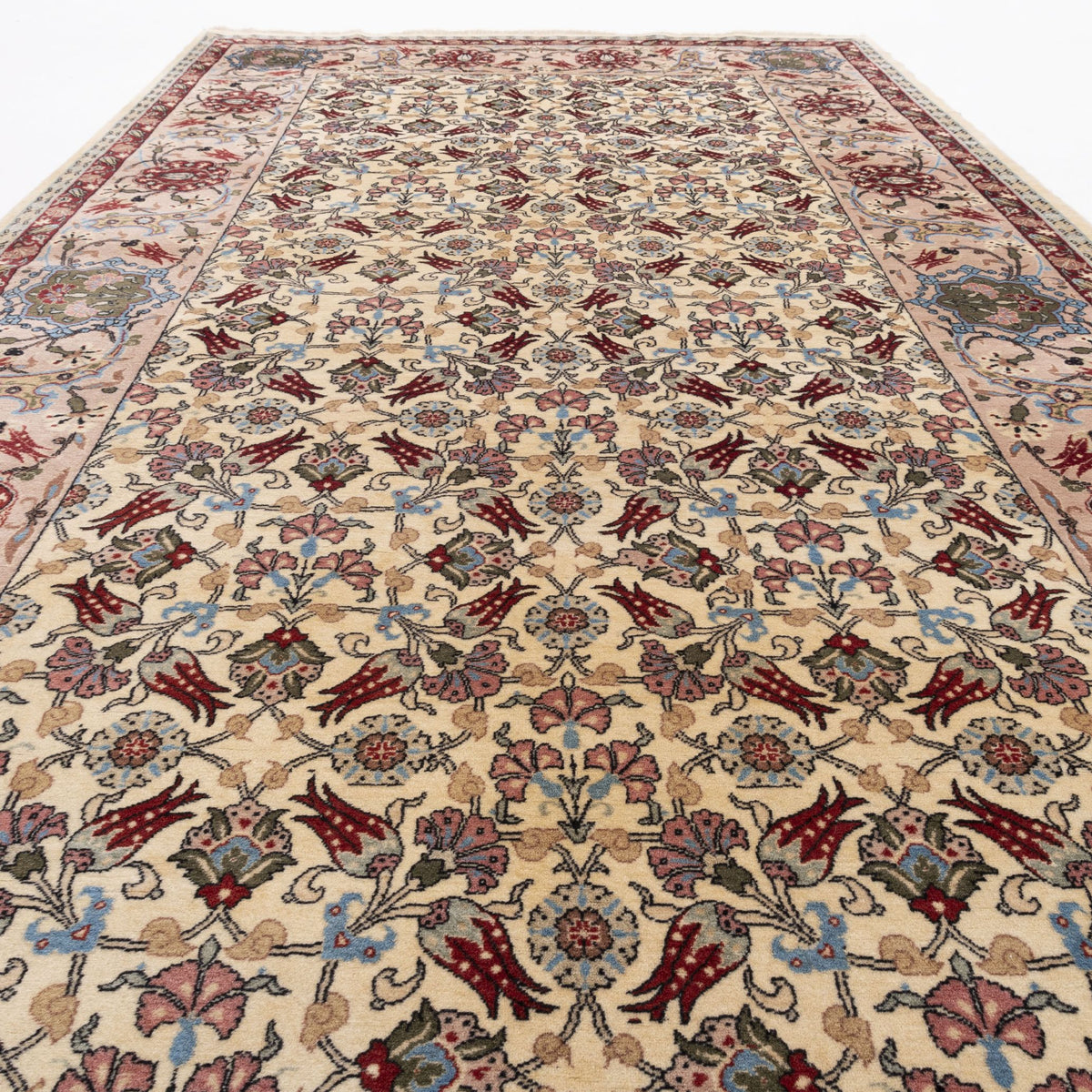 Enderun - (5'3" x 10'9") Oriental Turkish Rug