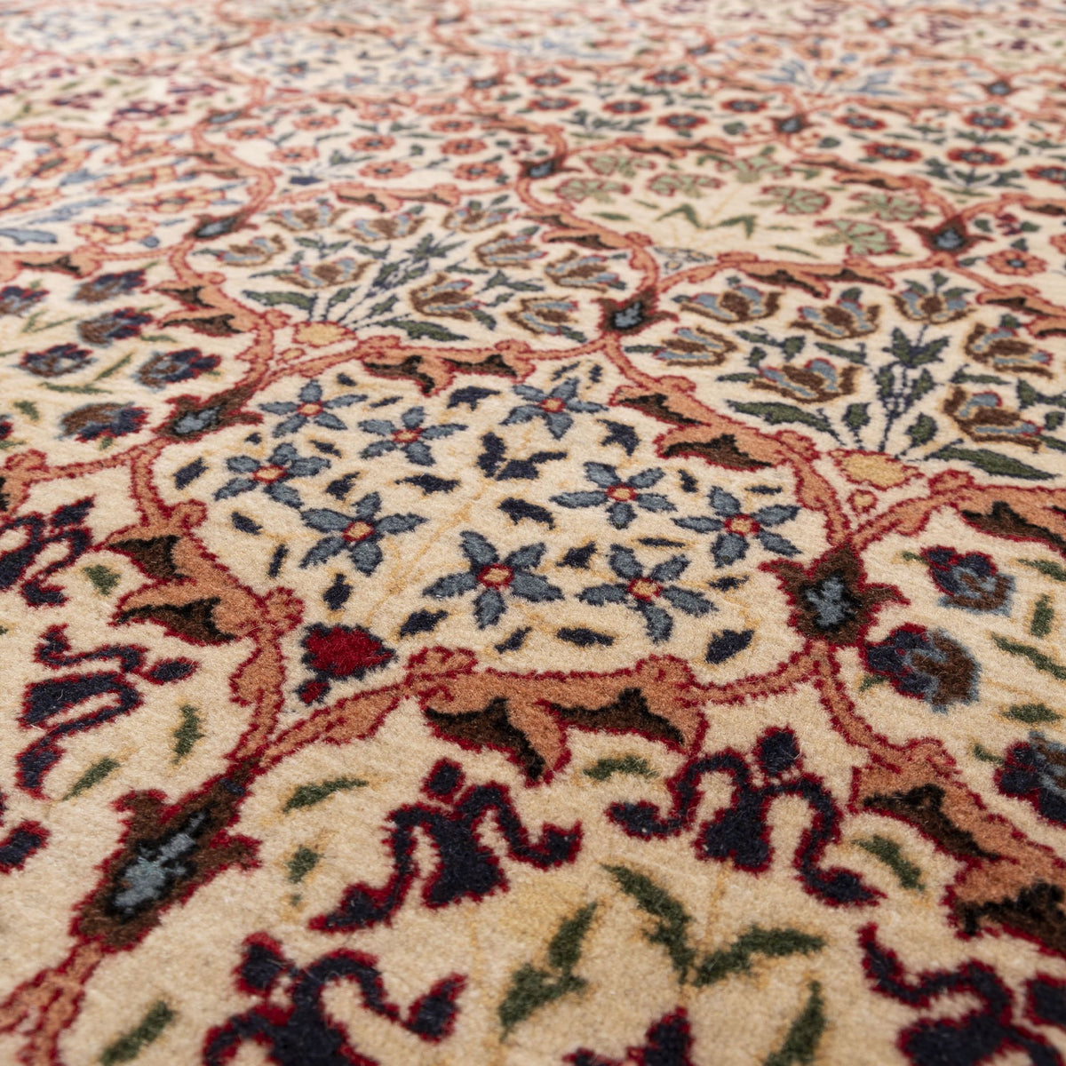 Meliksah - (6'6" x 9'5") Oriental Turkish Rug