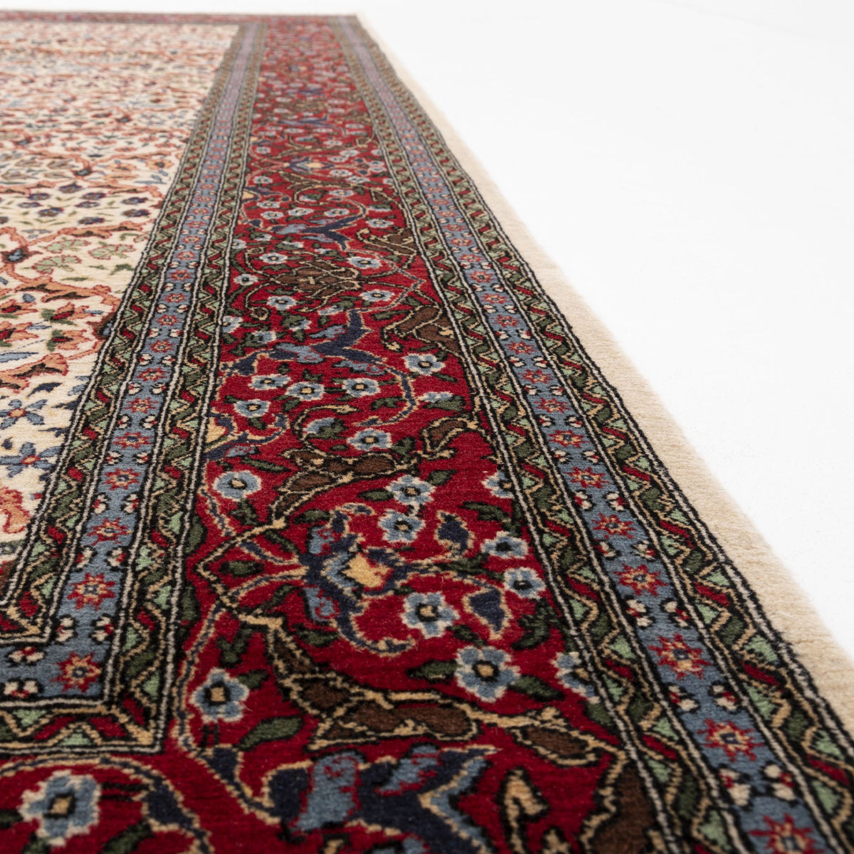 Meliksah - (6'6" x 9'5") Oriental Turkish Rug