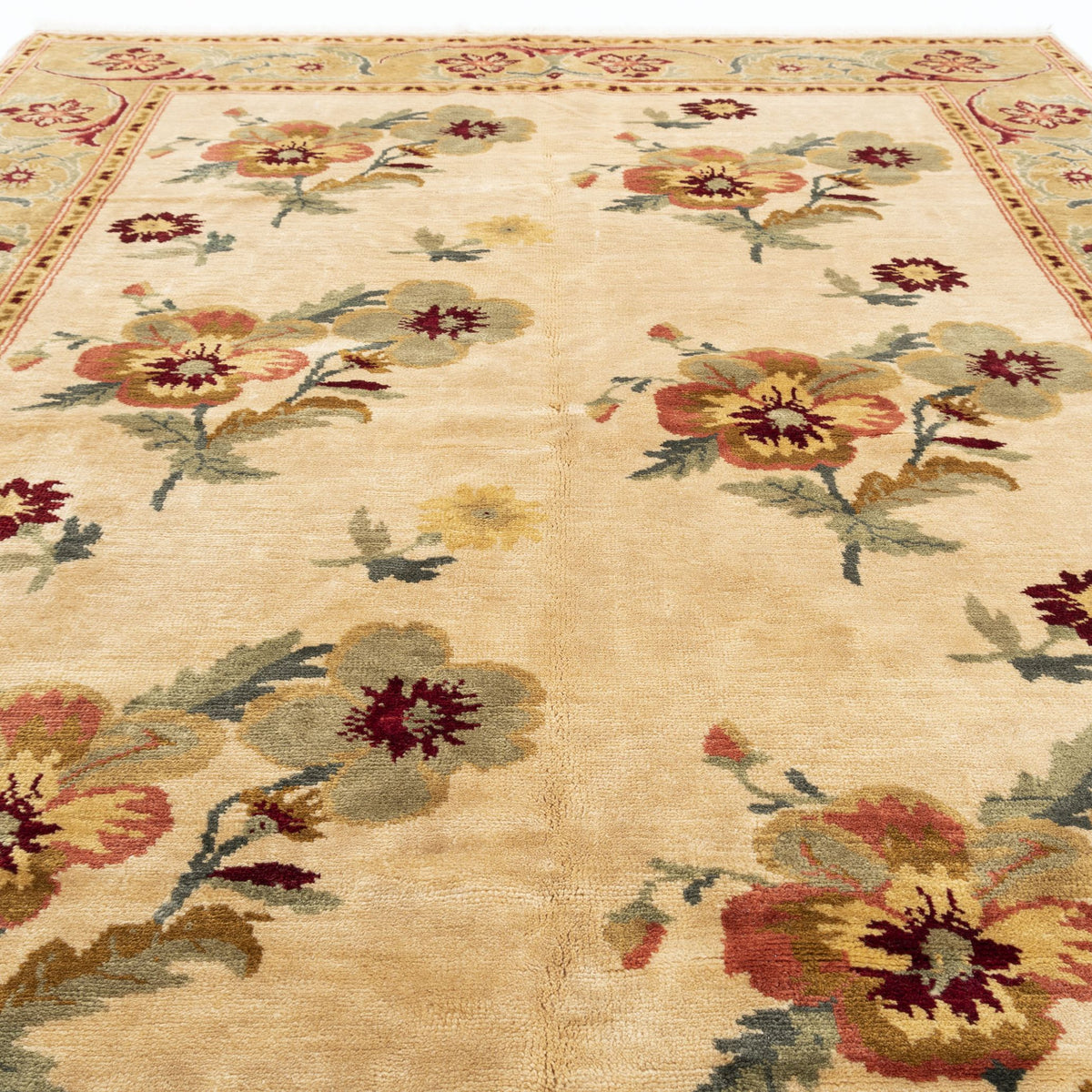 Hasmezra - (5'7"  x 7'7") Oriental Turkish Rug