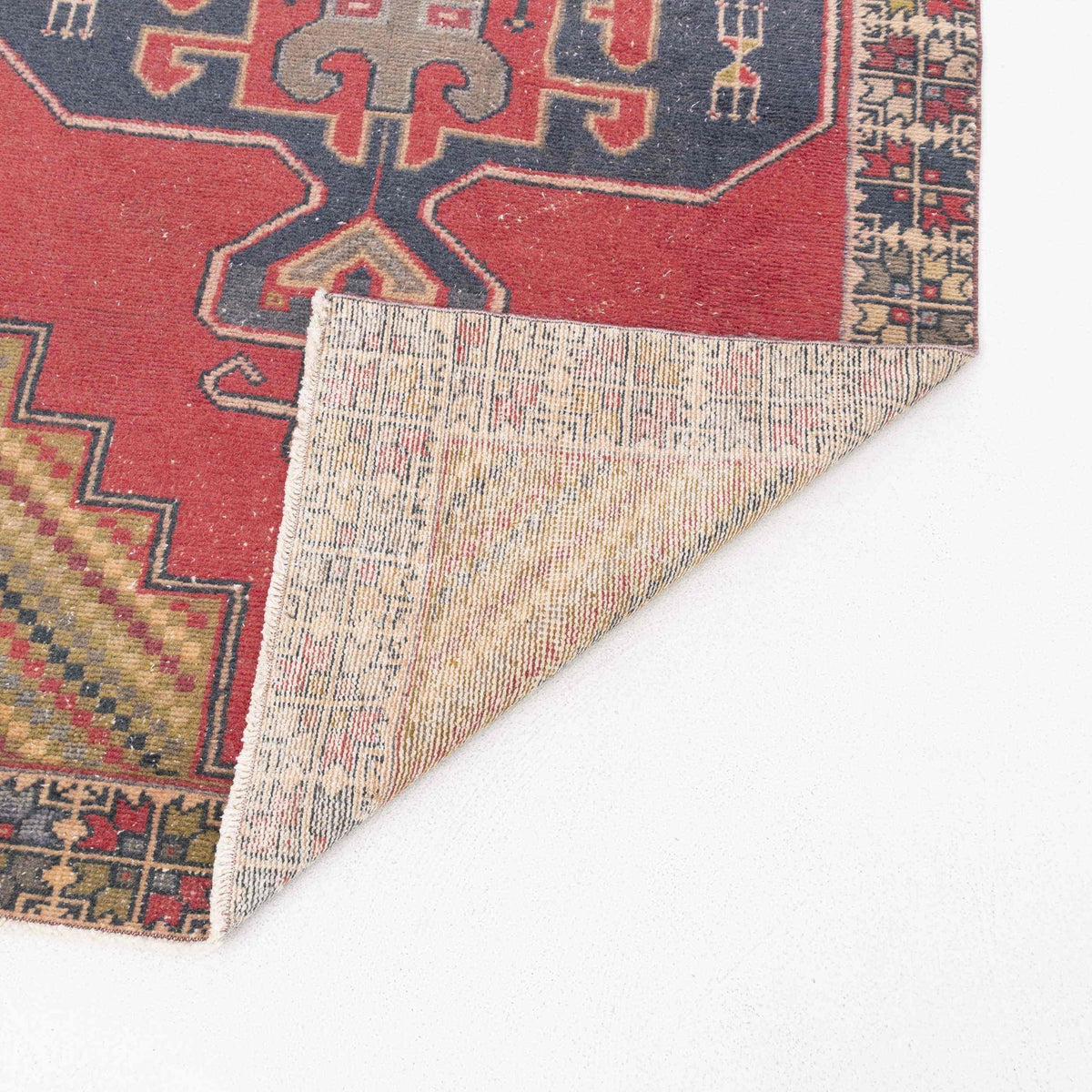 Yeranos - (4'1" x 8'7") Vintage Turkish Rug