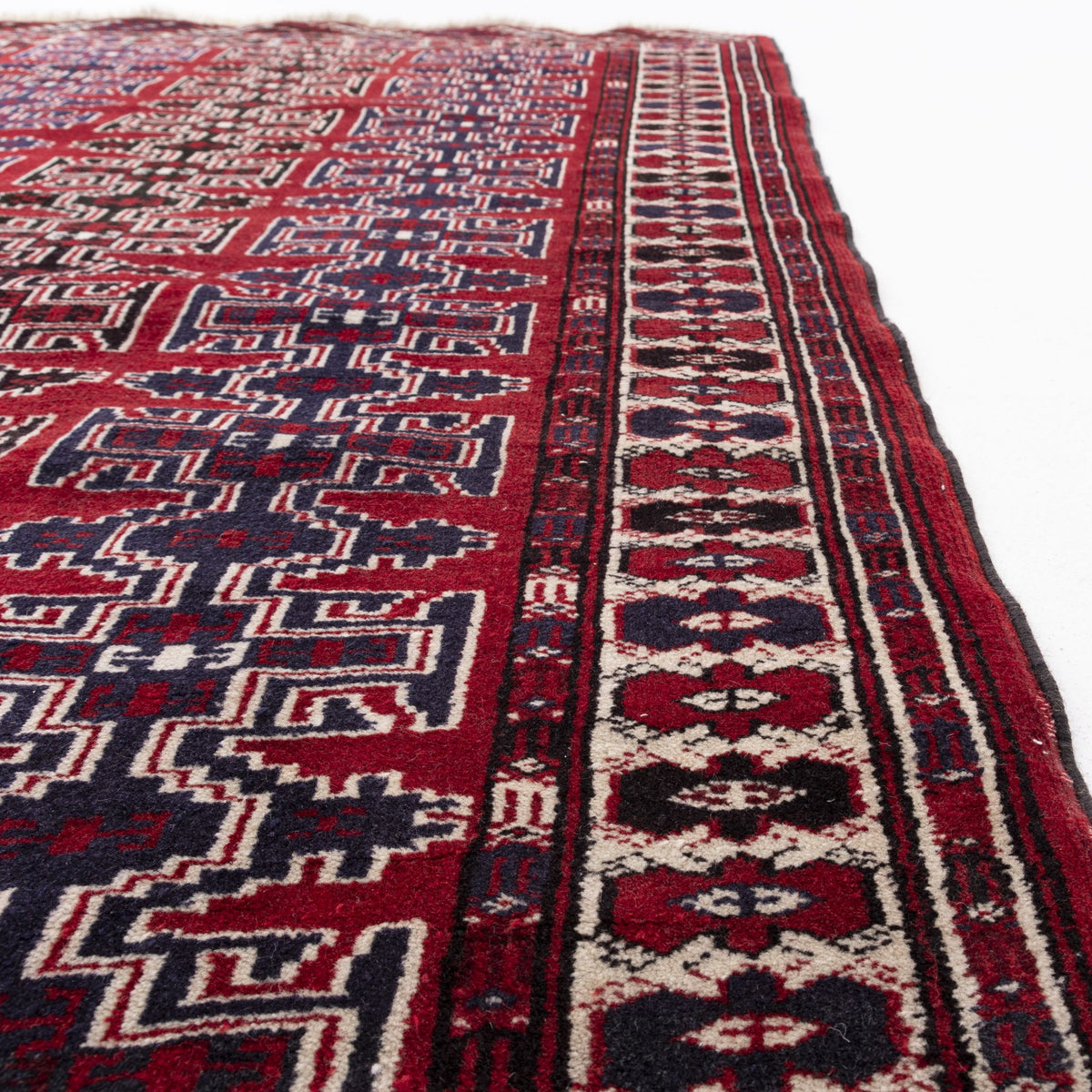 Nagida - (3'10" x 5'5") Oriental Turkish Rug