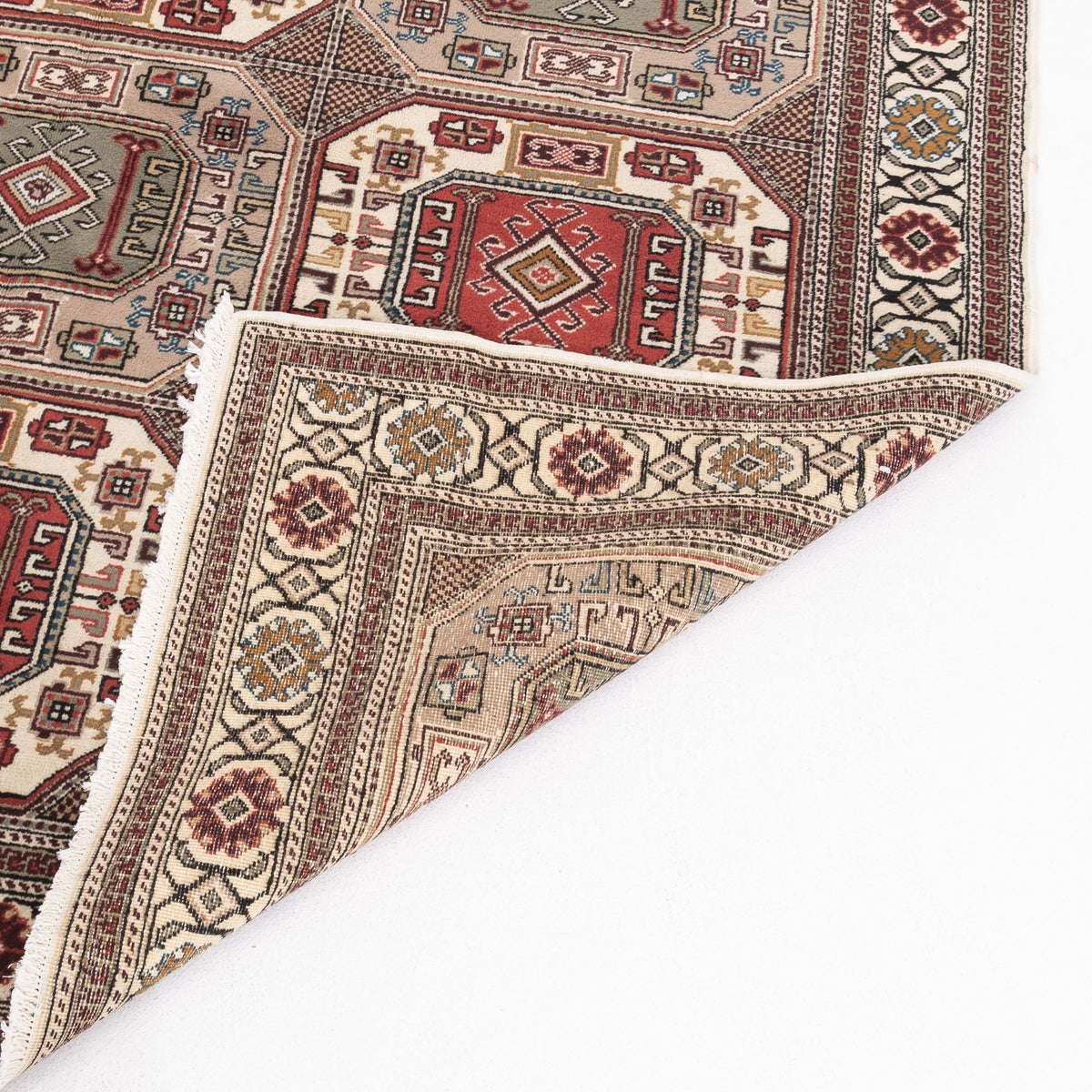 Sinemili - (6'7" x 9'11") Oriental Turkish Rug