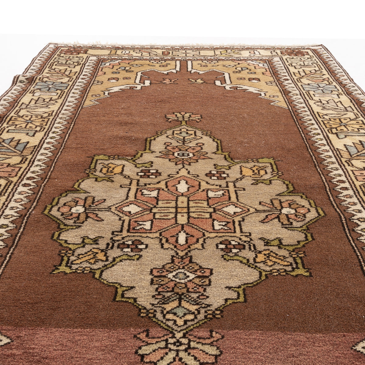 Bermanda - (4' x 5'8") Oriental Turkish Rug