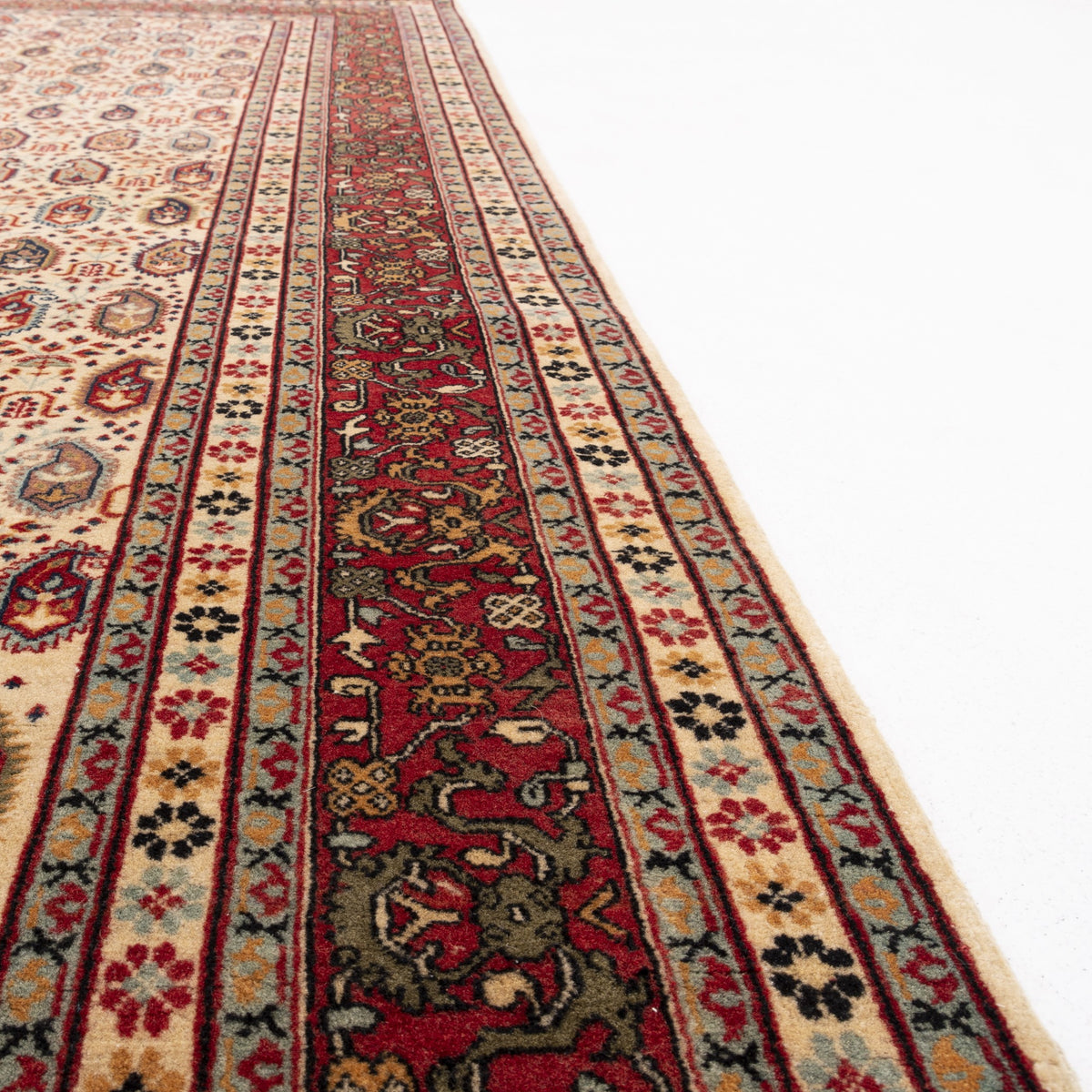 Kehmali - (5'4" x 7'10") Oriental Turkish Rug