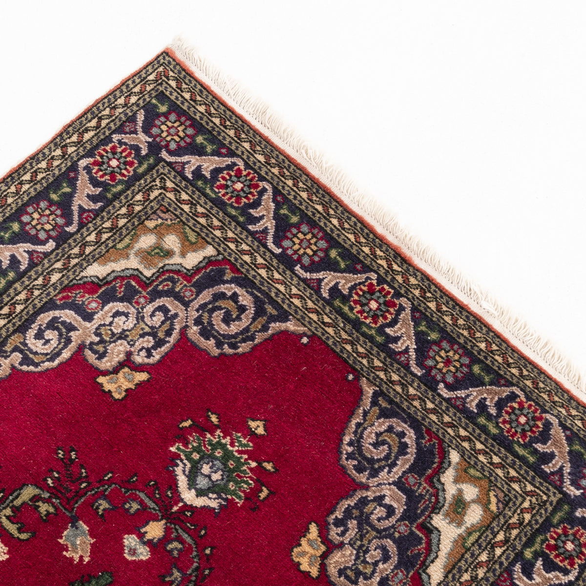 Hasenek - (3'2" x 6'2") Oriental Turkish Rug