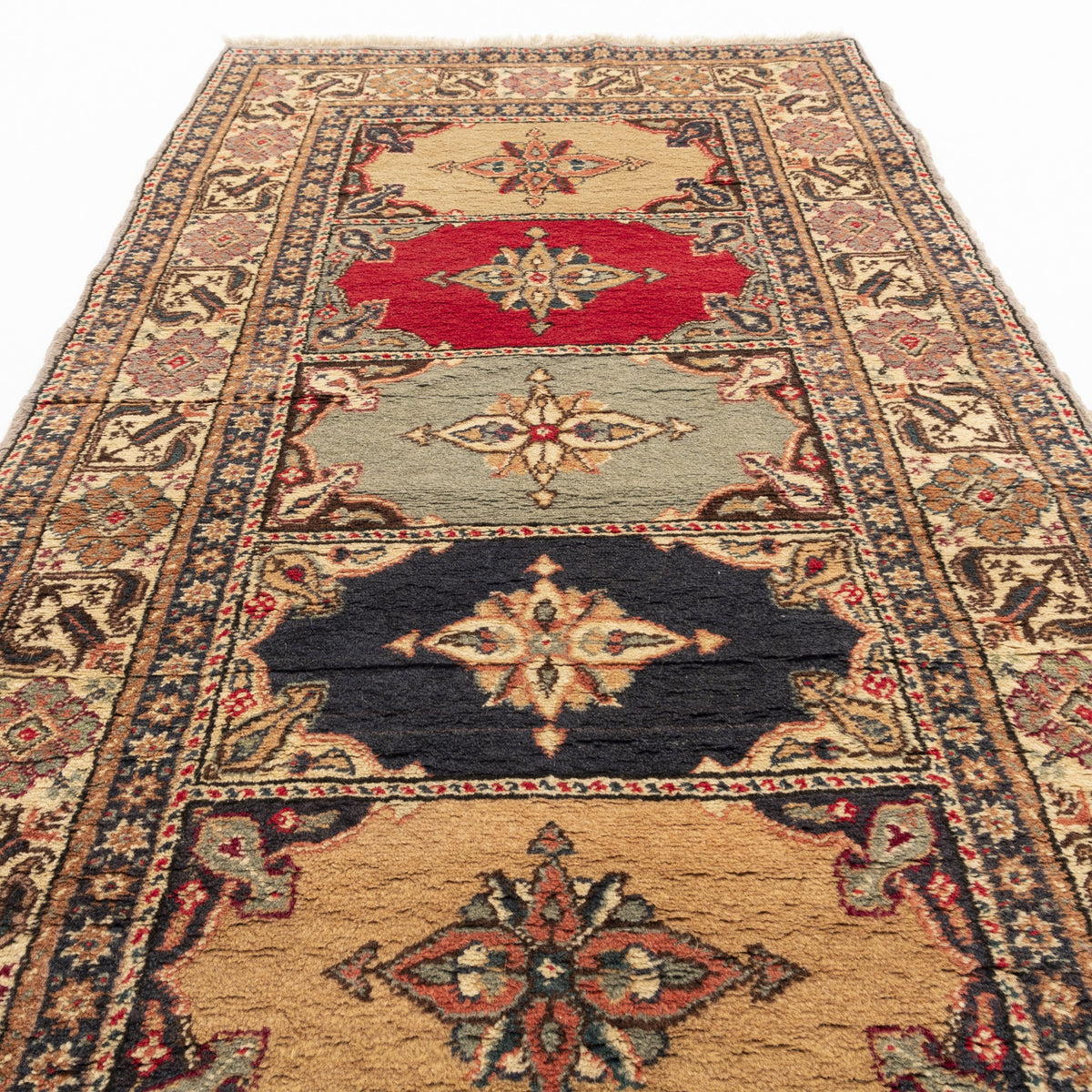 Bairamghazi - (3'1" x 6'7") Oriental Turkish Rug