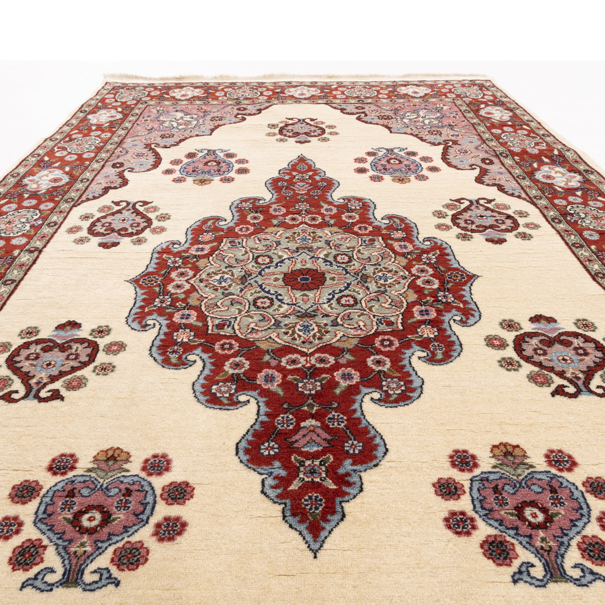 Gulaberti - (5'1" x 8'6") Oriental Turkish Rug