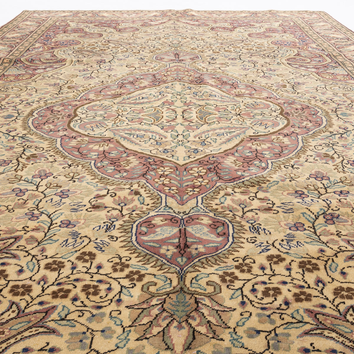 Ghapalia - (6'7" x 9'8") Oriental Turkish Rug