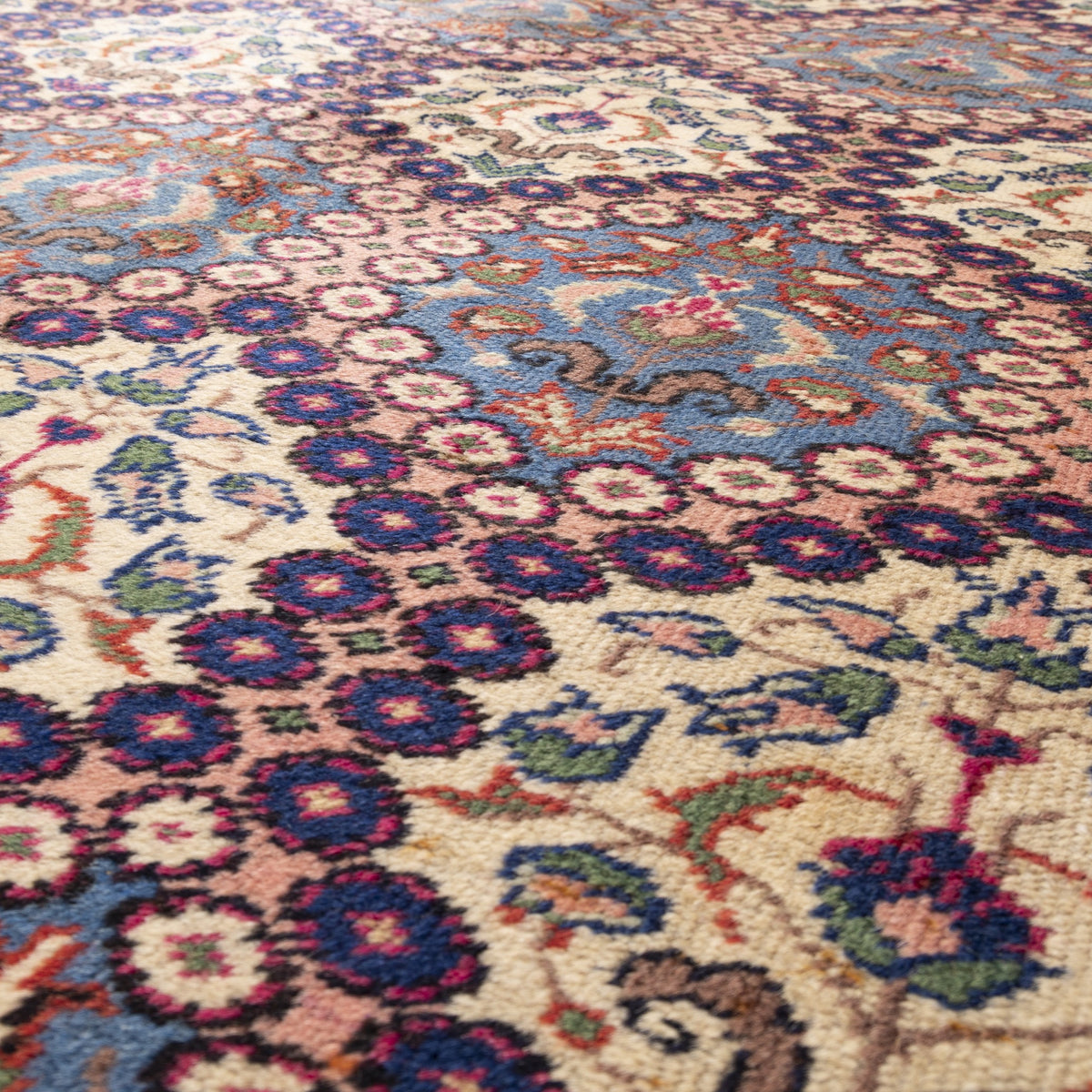 Surmalu - (6'8" x 9'9") Oriental Turkish Rug