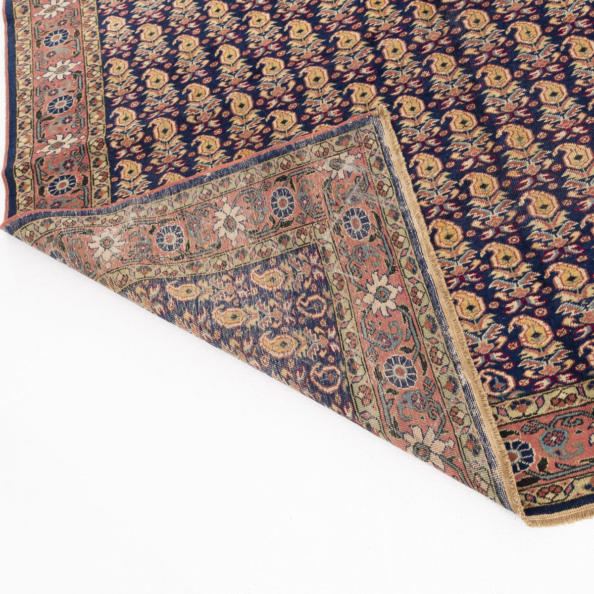 Hesesori - (6'6" x 9'6") Oriental Turkish Rug