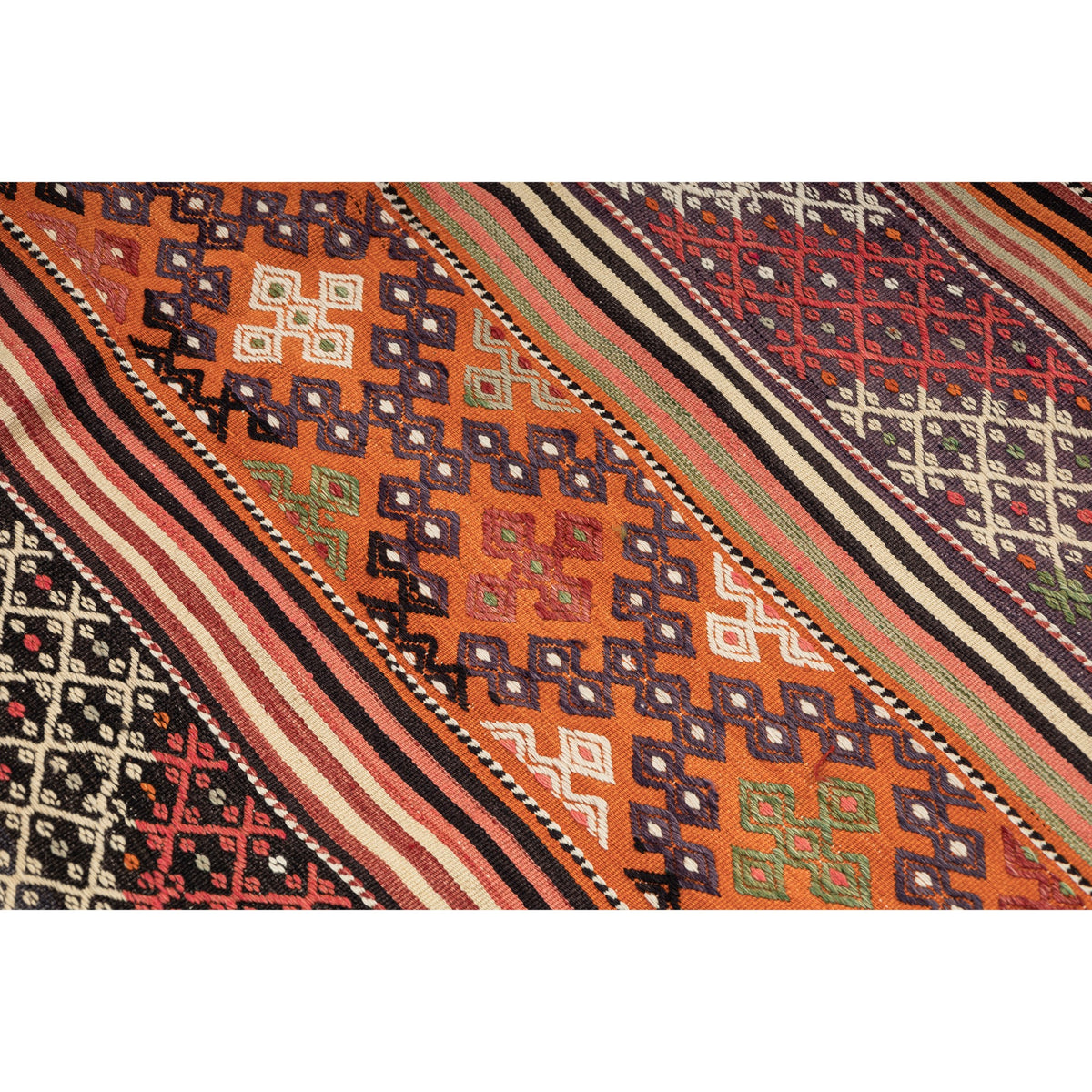 Tavtakei - (5'1''x 8'4'') Vintage Turkish Kilim