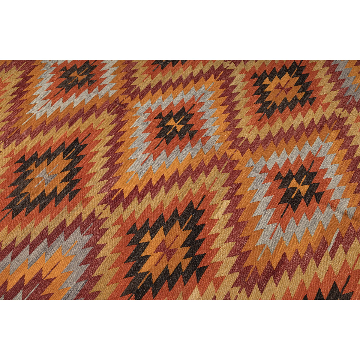 Erdemes - (6'2'' x 9') Vintage Turkish Kilim