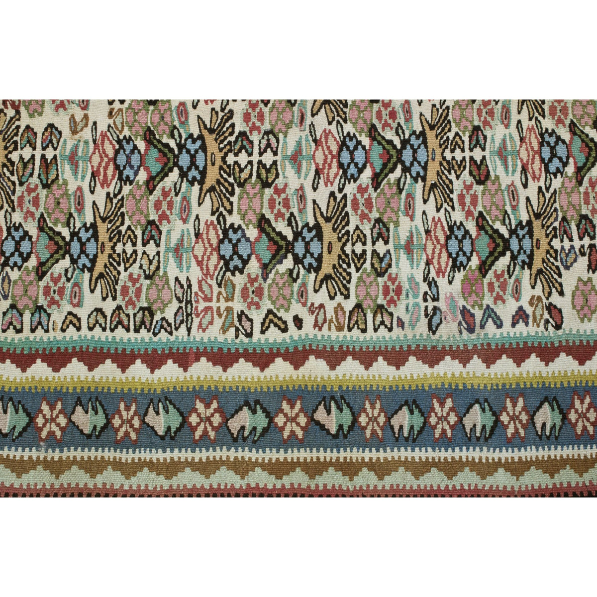 Synnada - (4'9'' x 6'5'') Vintage Turkish Kilim