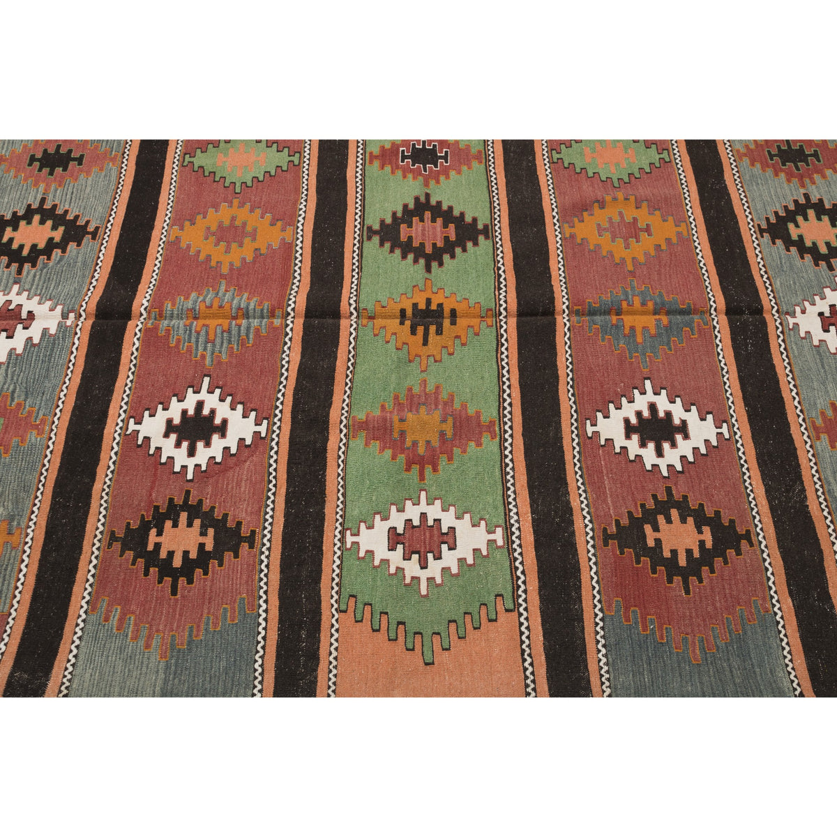 Hargel - (4'11'' x 10'2'') Vintage Turkish Kilim