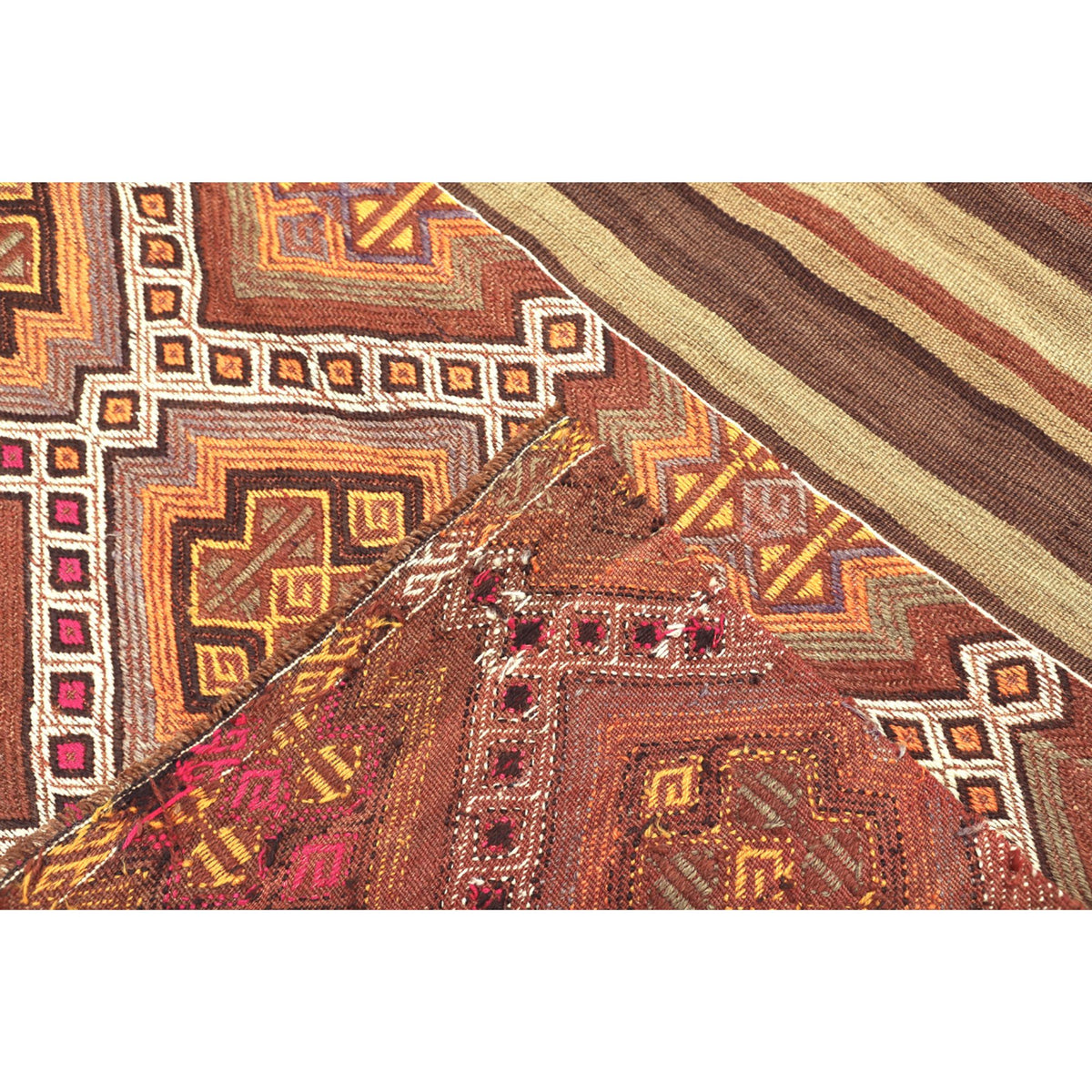 Baiberdon - (3'3'' x 5'3'') Vintage Turkish Kilim