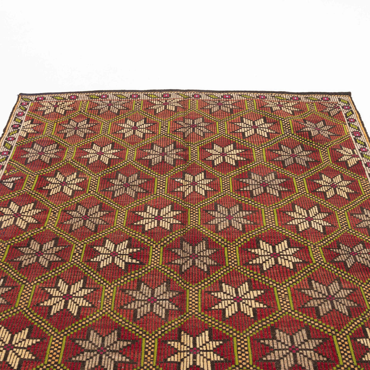 Megrakom - (5'9'' x 10'5'') Vintage Turkish Kilim