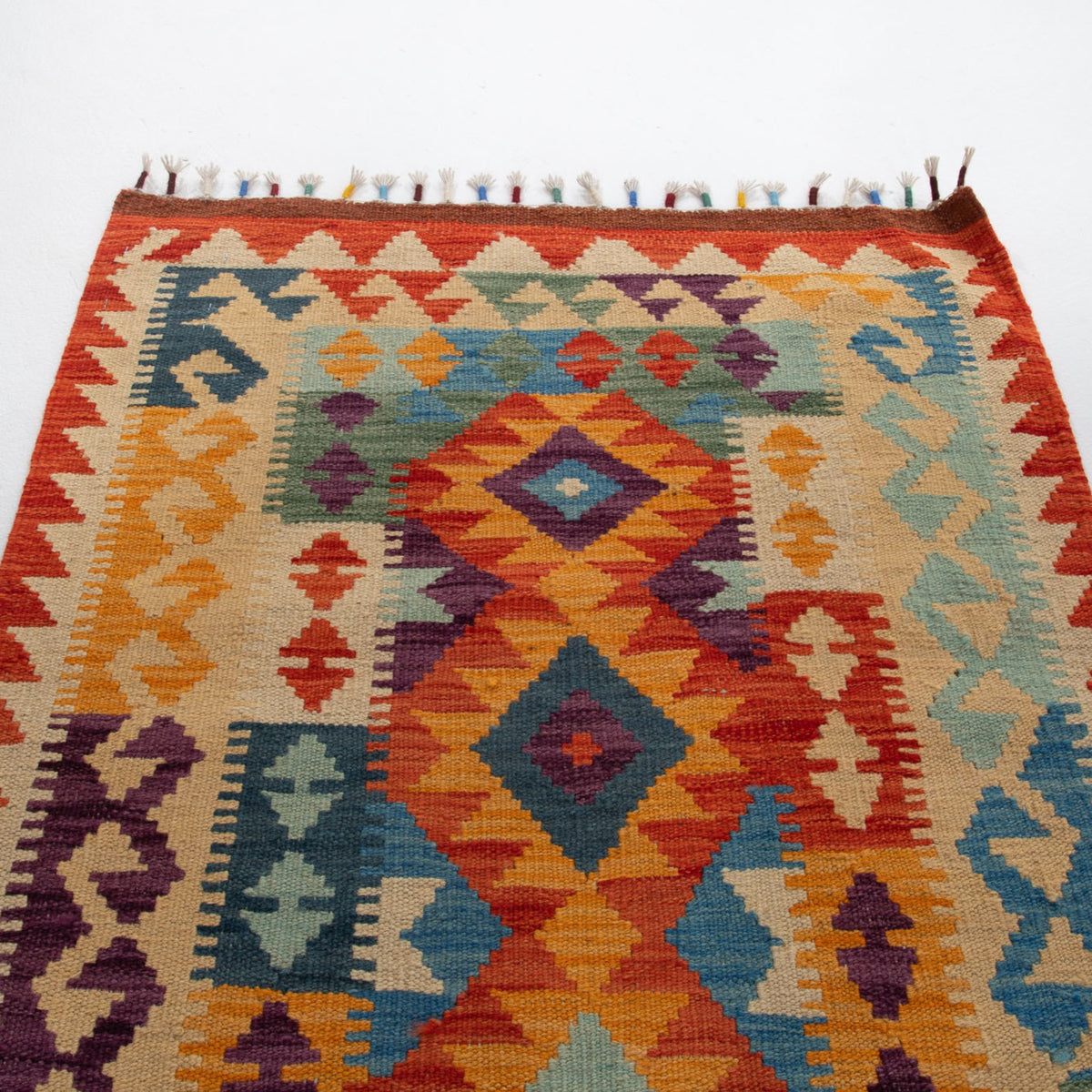 Tavra - (2'4'' x 6'3'') Vintage Turkish Kilim