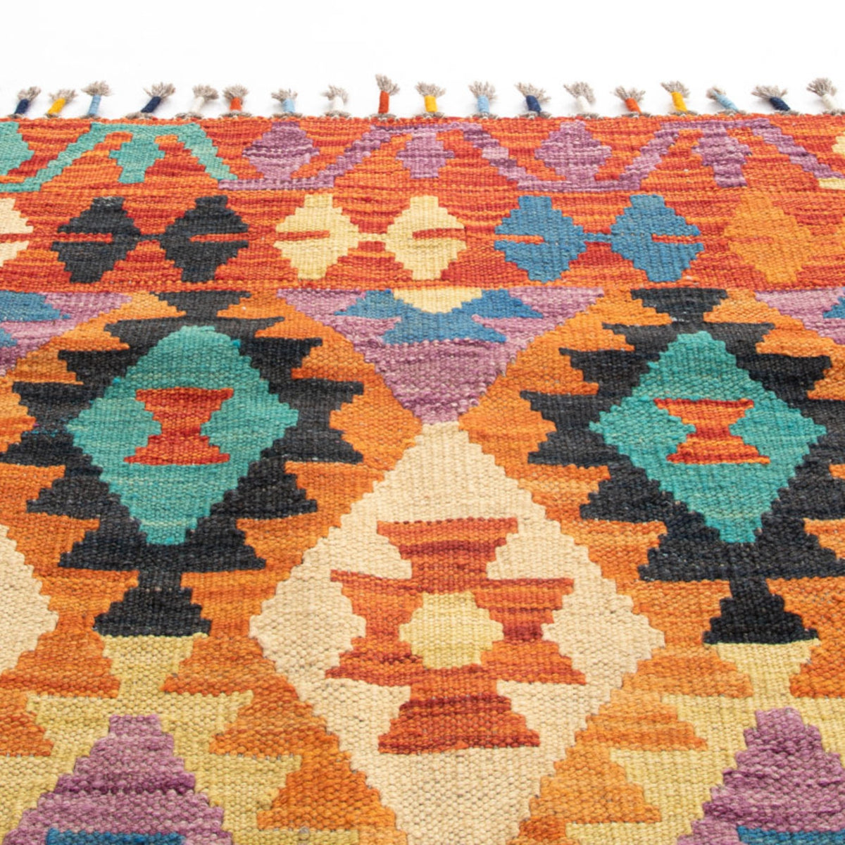 Tamzara - (3'6'' x 4'8'') Vintage Turkish Kilim