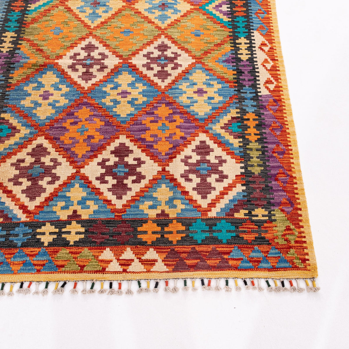 Behram - (4' x 5'7'') Vintage Turkish Kilim