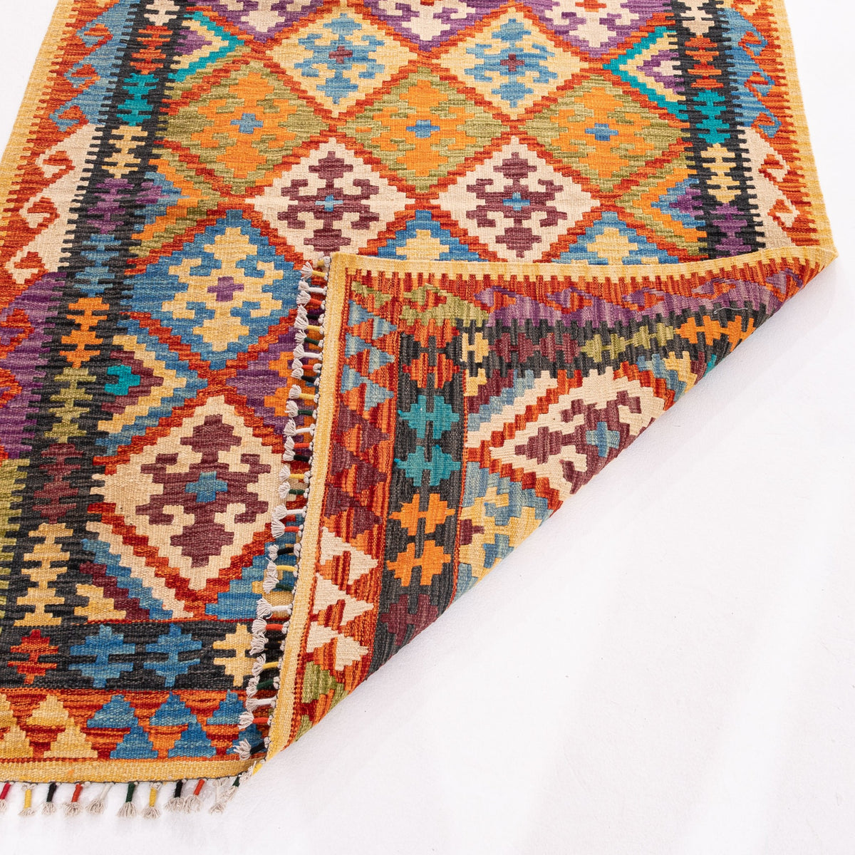 Behram - (4' x 5'7'') Vintage Turkish Kilim