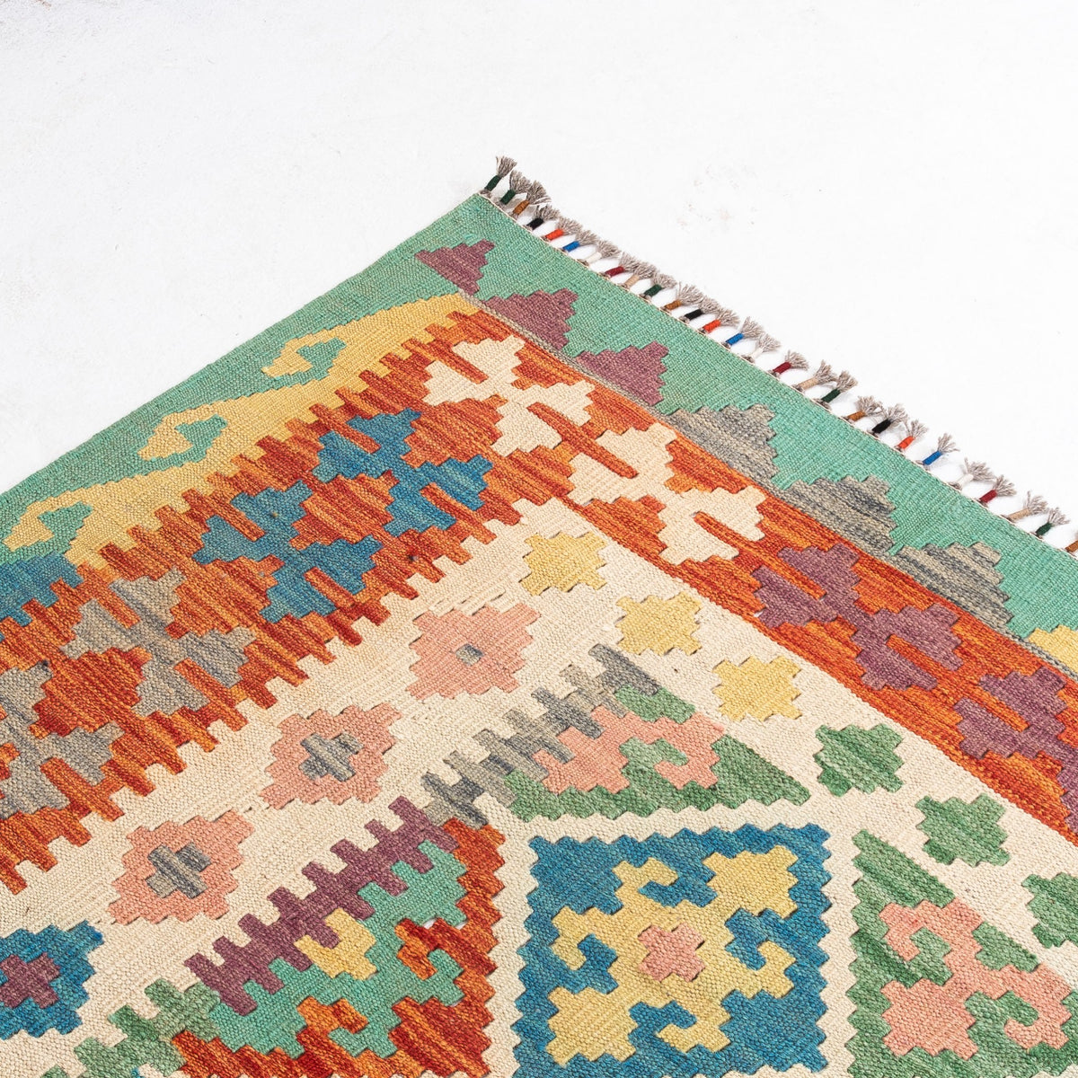 Loralai - (10'3'' x 16'2'') Vintage Turkish Kilim