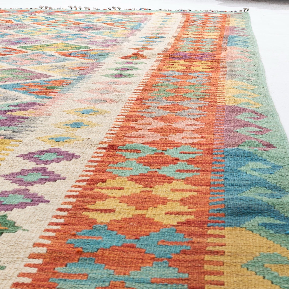 Loralai - (10'3'' x 16'2'') Vintage Turkish Kilim