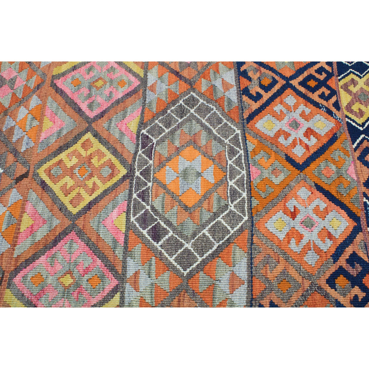 Merzan - (2'9" x 11'11" ) Vintage Turkish Kilim