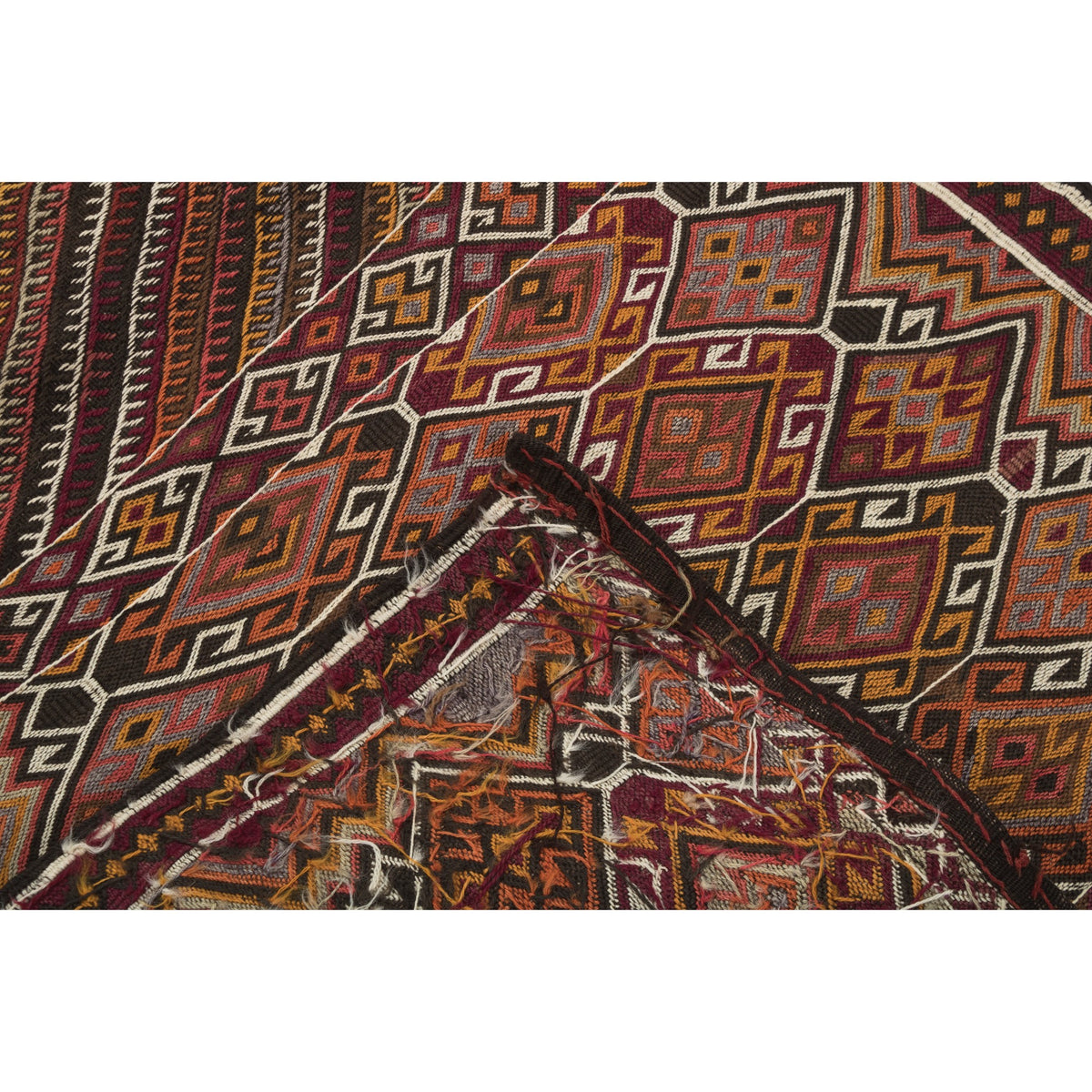 Baiberd - (2'8'' x 8'1'') Vintage Turkish Kilim