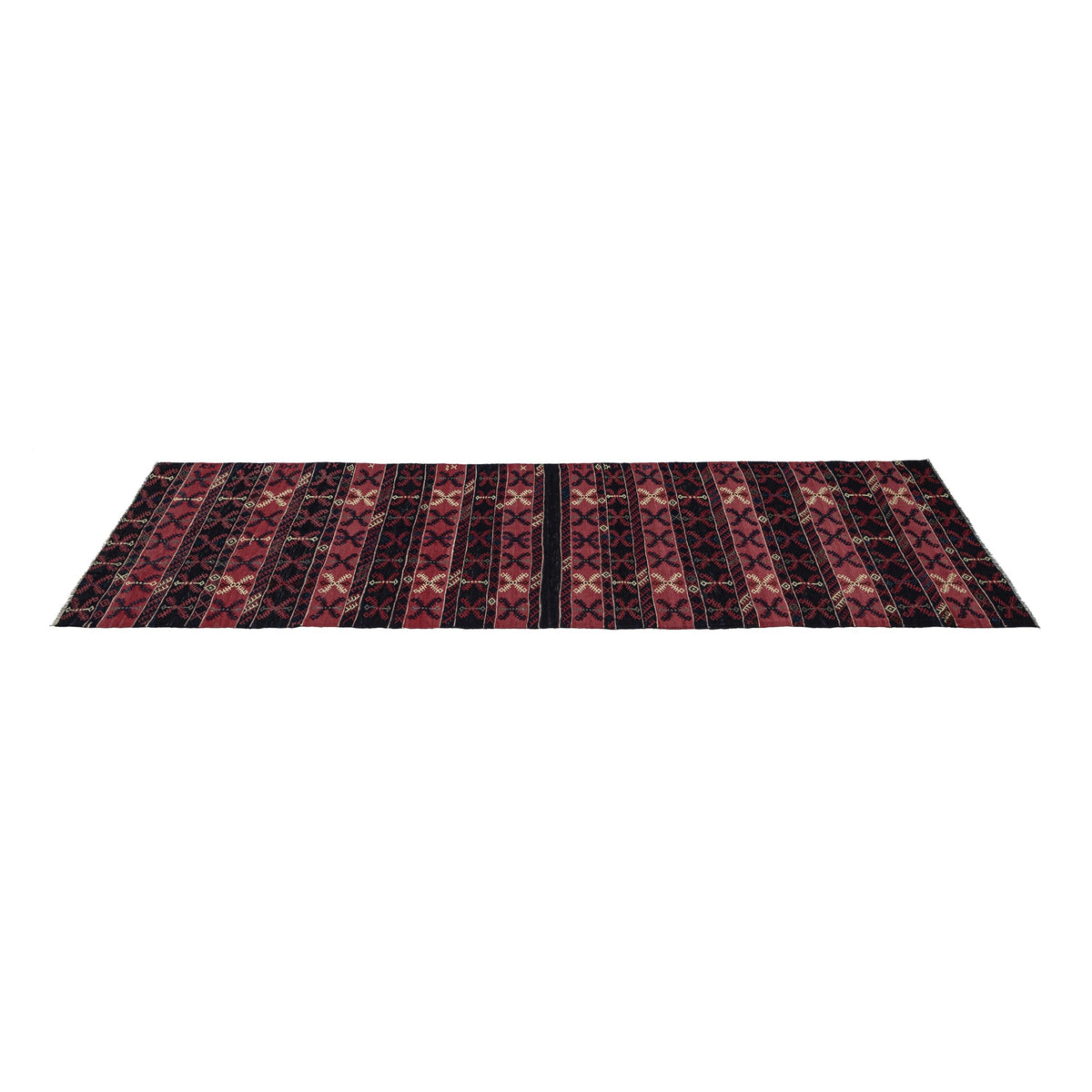 Chengikaya - (2'5'' x 7'10'') Vintage Turkish Kilim