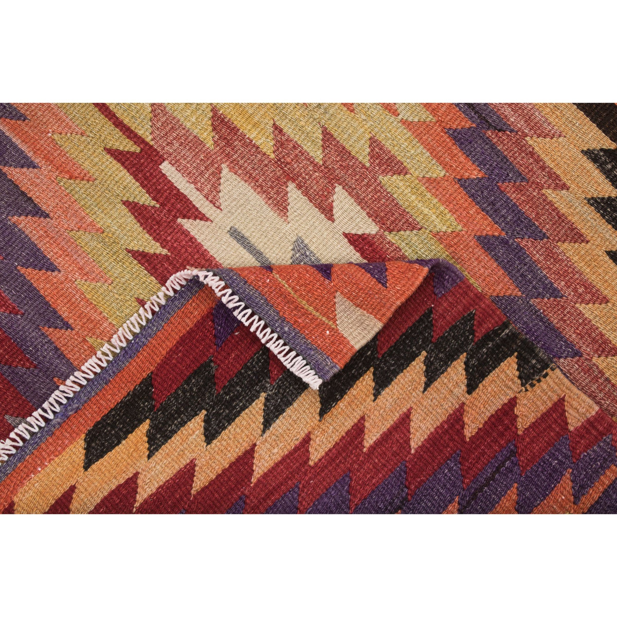 Chepni - (5'9" x 8'7") Vintage Turkish Kilim